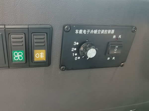 帶冷暖空調(diào)電動(dòng)巡邏車(chē)